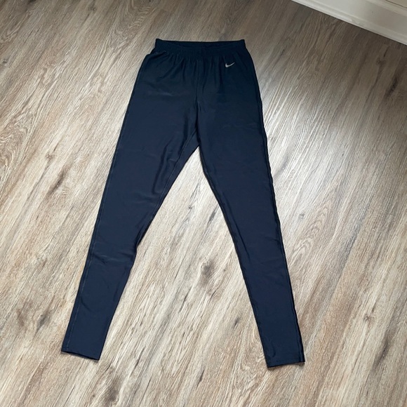 Nike Pants - 🍁3/$15 Nike leggings